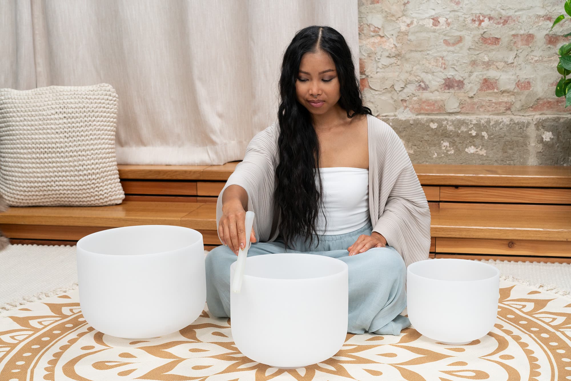 White-Frosted Crystal Singing Bowls Set 3 pcs - A4/F4/D4/432 Hz
