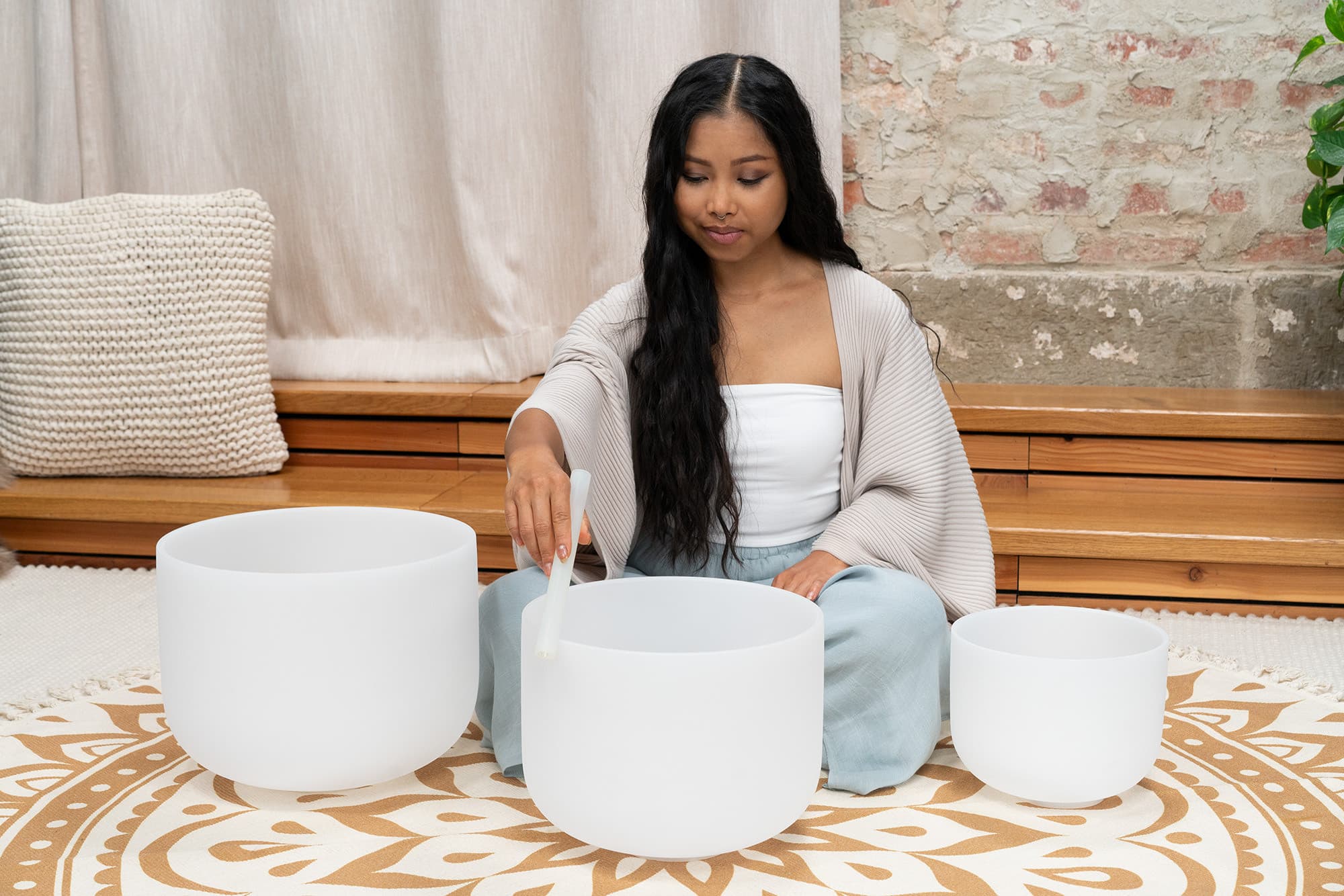 White-Frosted Crystal Singing Bowls Set 3 pcs - A4/F4/C4/432 Hz